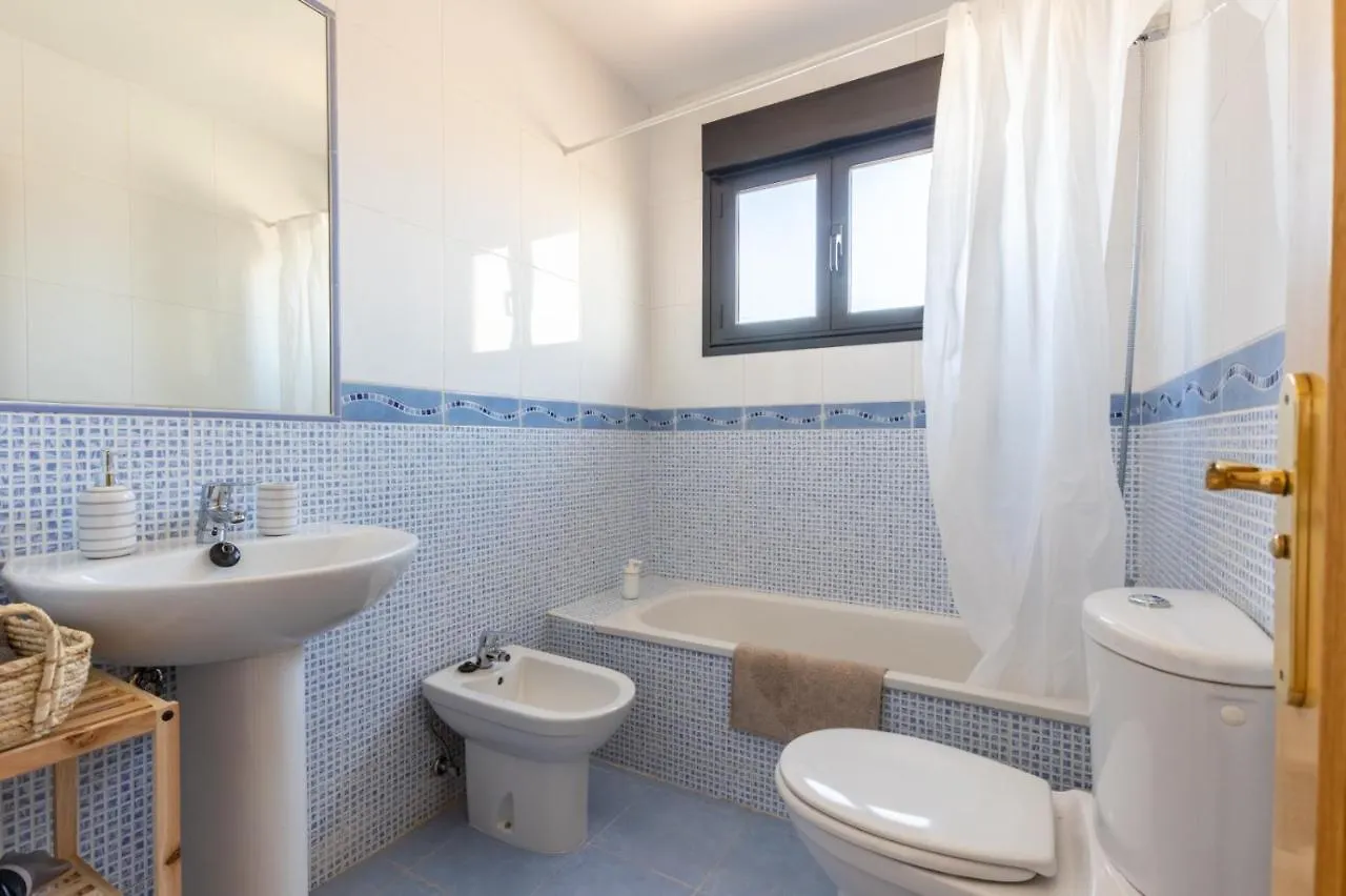 J&H Villa Lajares